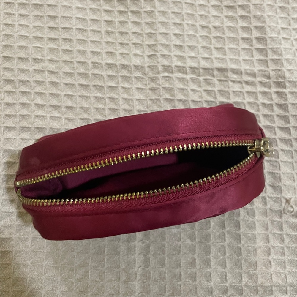Orignal Mango Pouch - Picture 2 of 4